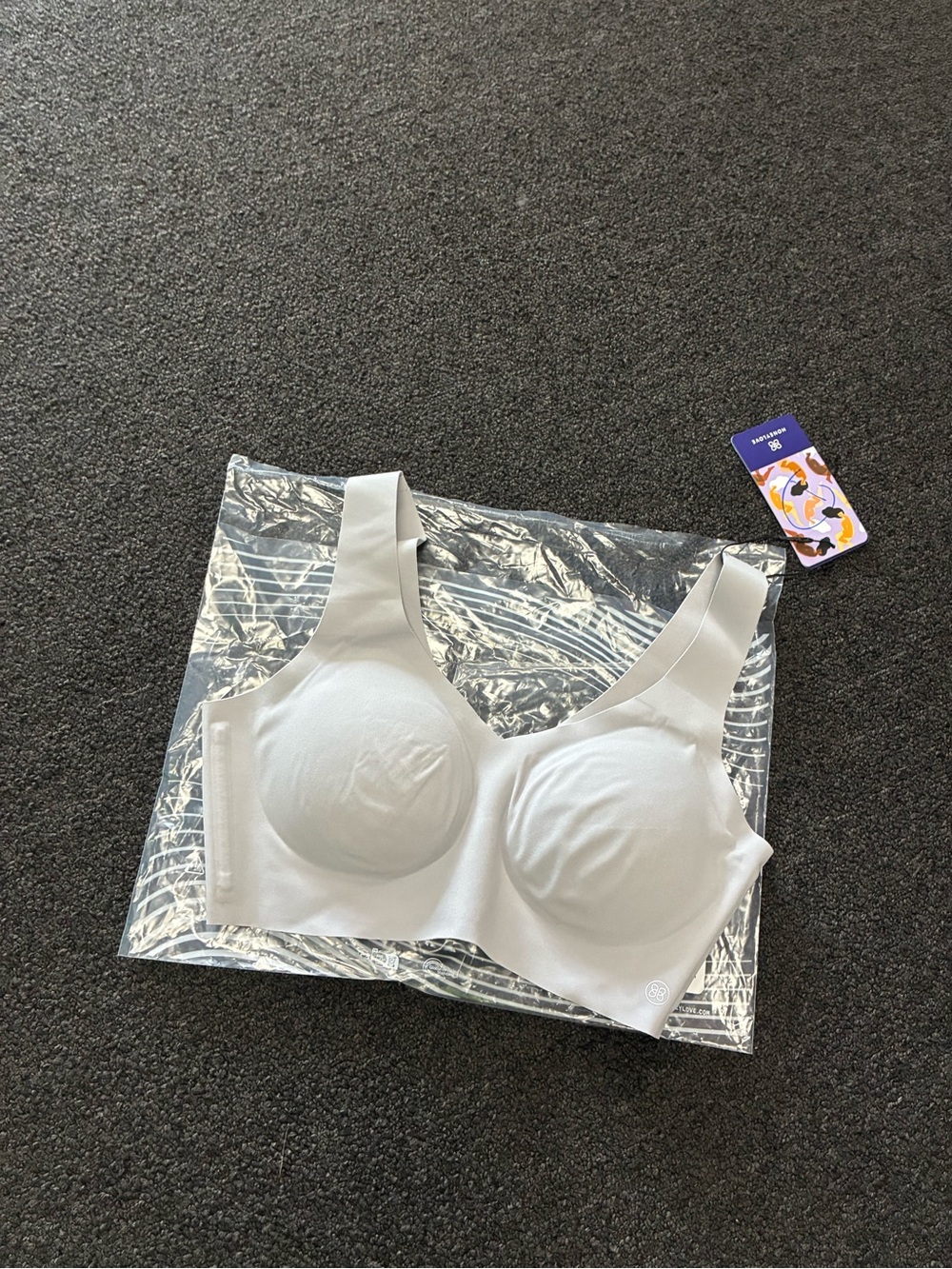 Women’s Honeylove LiftWear V Neck SoftForm Bra SZ SM New NWT
